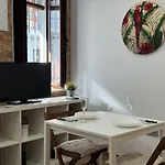 Loft Tulipanes Amarillos Junto A La Mezquita Διαμέρισμα Κόρδοβα