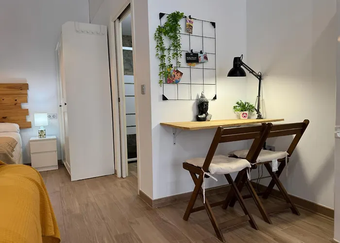 Loft Tulipanes Amarillos Junto A La Mezquita 아파트 *